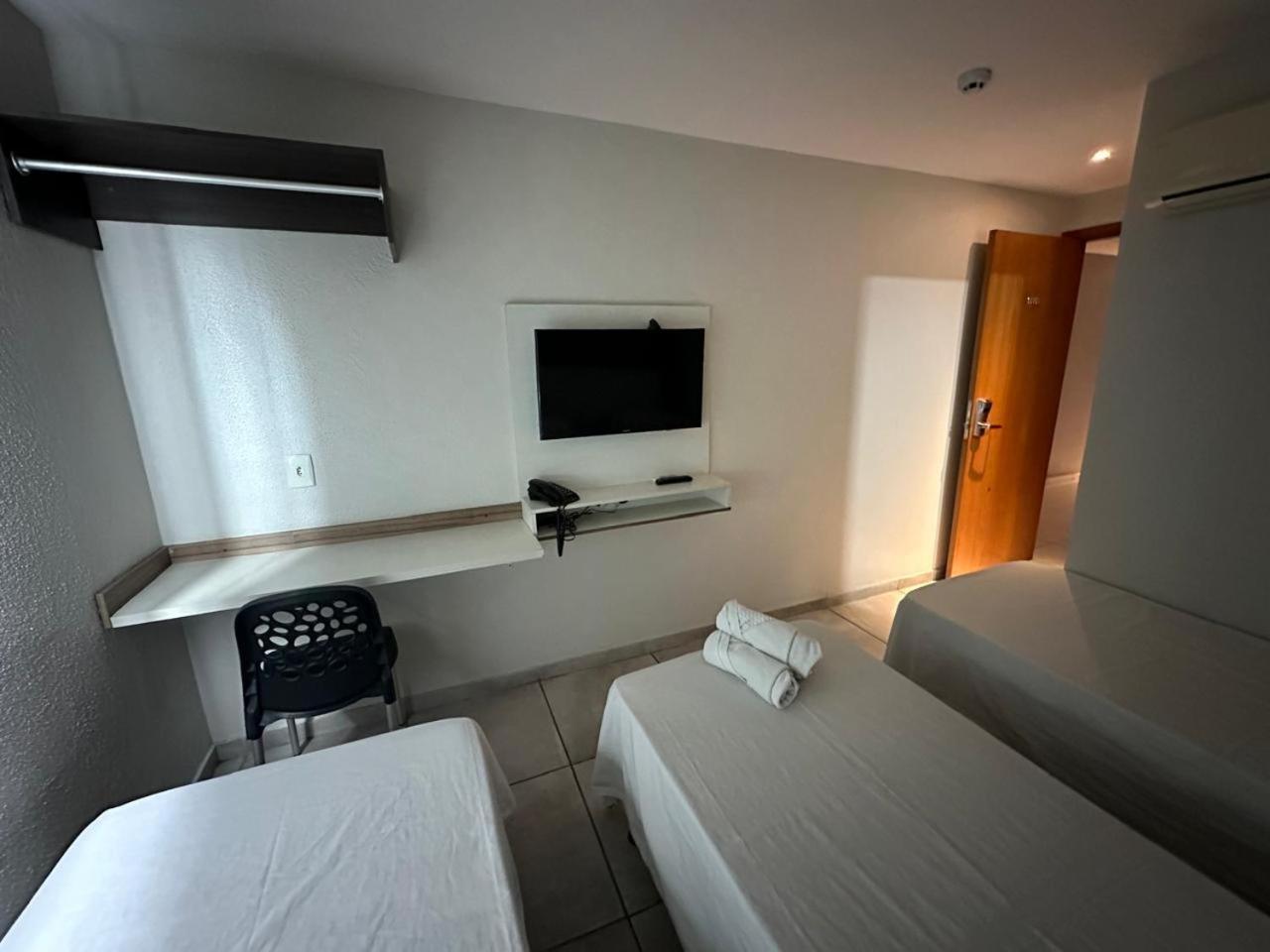 Rota 232 Hotel كاروارو المظهر الخارجي الصورة